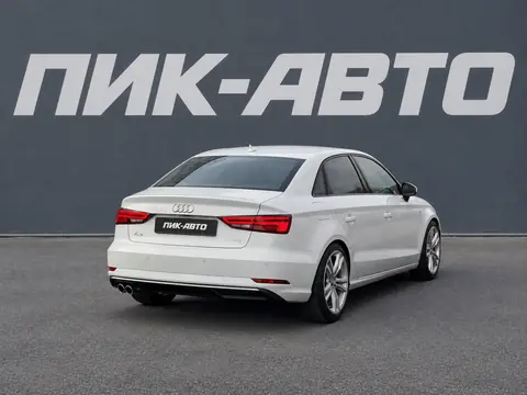 Audi A3 2018, фото 3