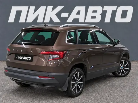 Skoda Karoq 2021, фото 2