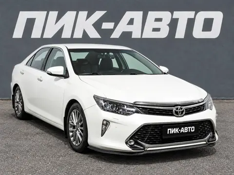 Toyota Camry 2017, фото 2