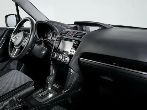 Subaru Forester 2018, фото 5