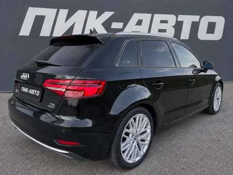 Audi A3 2018, фото 3