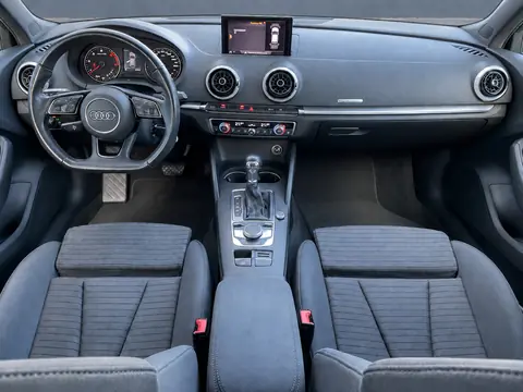 Audi A3 2018, фото 7