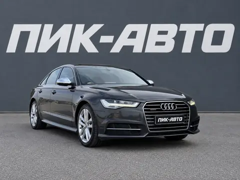 Audi A6 2018, фото 2
