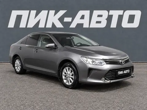 Toyota Camry 2017, фото 2