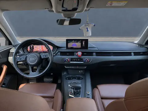 Audi A4 2018, фото 7