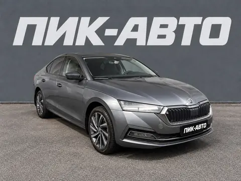 Skoda Octavia 2023, фото 2