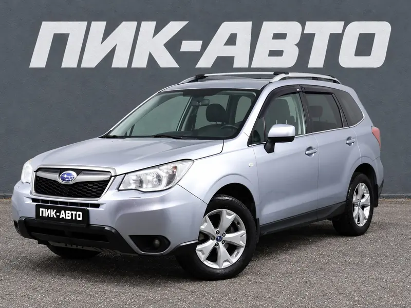 Subaru Forester 2015 — с пробегом, внедорожник, серебряный, фото 1