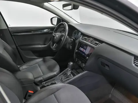 Skoda Octavia 2021, фото 5