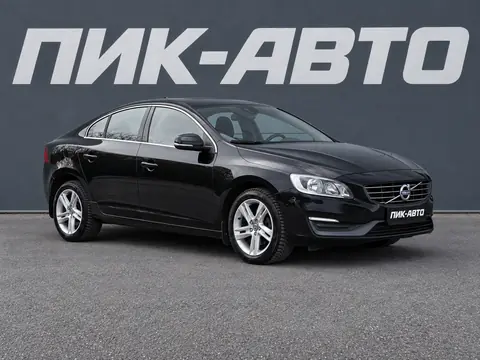 Volvo S60 2015, фото 1
