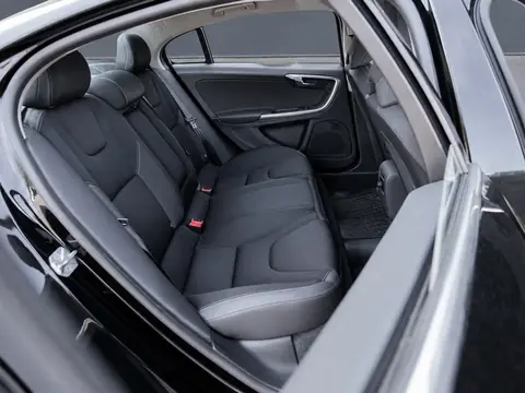 Volvo S60 2015, фото 6