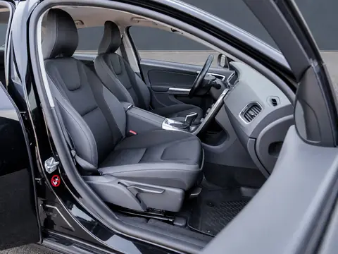 Volvo S60 2015, фото 7